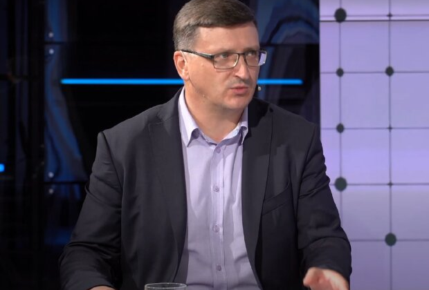 Заборона брати гроші з українців