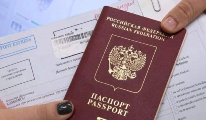 Поліцейський на кордоні не радіє