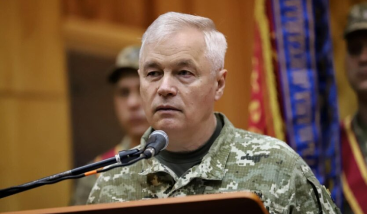 Зеленський зустрічається з командувачем Повітряних сил