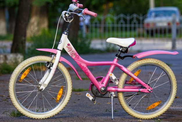 Когда пора сажать ребенка за руль?