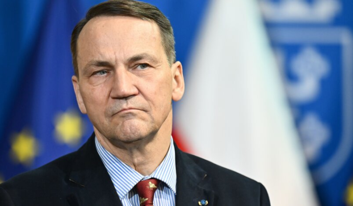 Трамп розмовляє з Сікорським про політику щодо Росії