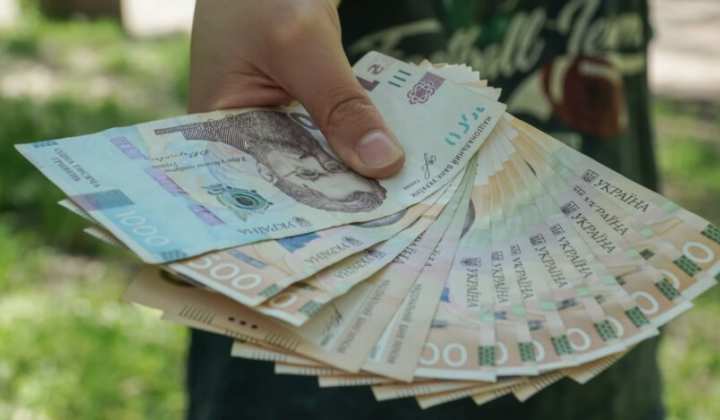 Робота у вихідні під час війни: зміни в оплаті