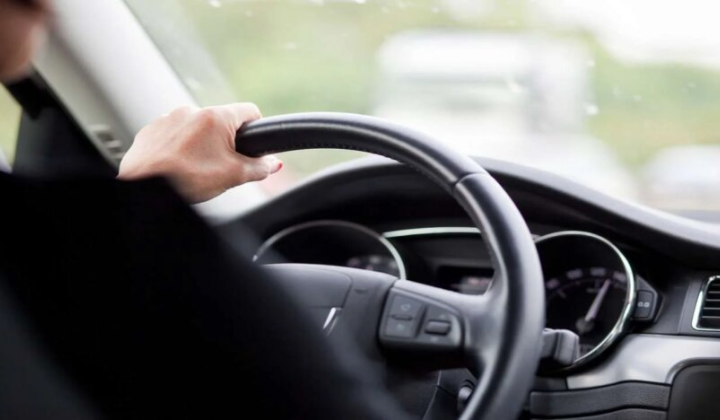 Водители путают алкоголь с водой