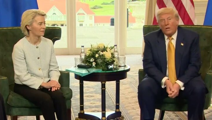 Trump and EU representatives sign the deal