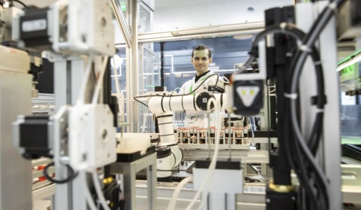 Препарат проти невиліковної хвороби від ШІ