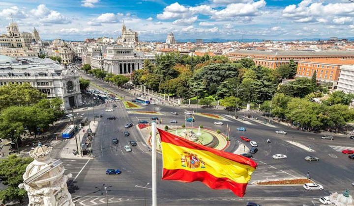 Іспанія готова приймати українських біженців на авто