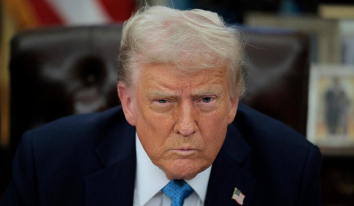 Дональд Трамп ведет беседу с TIME