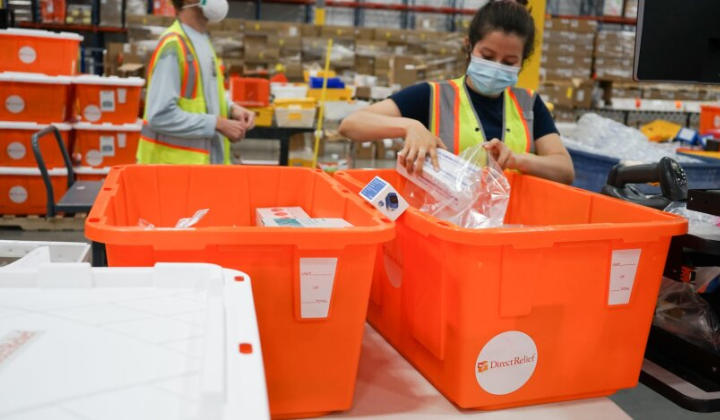 Direct Relief допомагає Україні ліками та протезами