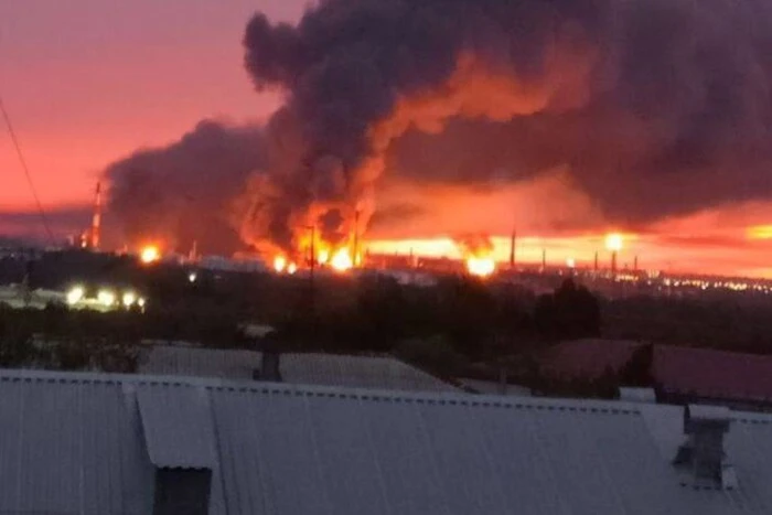 Російський Куйбишевський НПЗ зупинив роботу після атаки