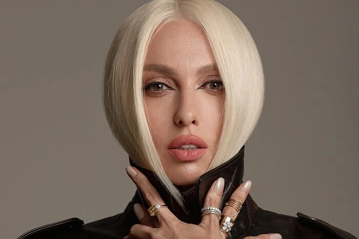 Оля Полякова у новій фотосесії