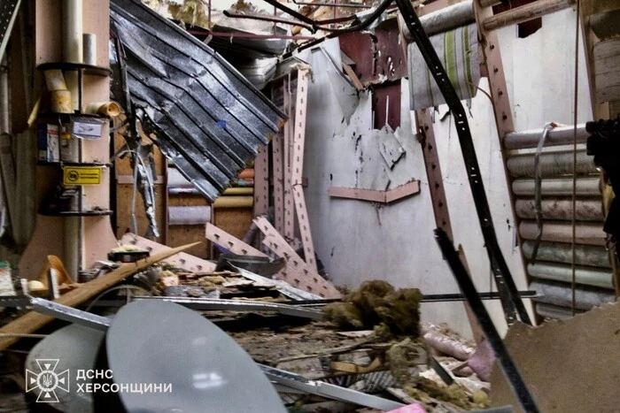 Обстріл Херсона з артилерії, є жертви