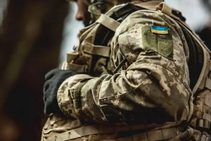 Двоє чоловіків побили кіборга у Черкасах