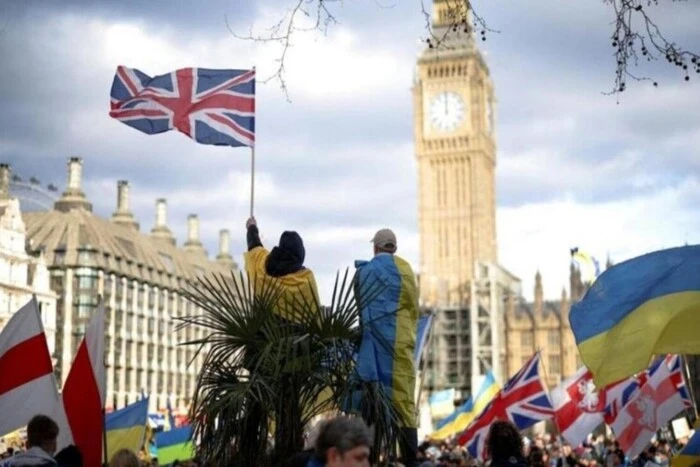 Украинские беженцы ищут работу за границей