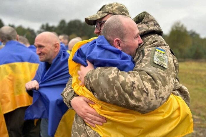 Освобожденные защитники накануне Дня рождения