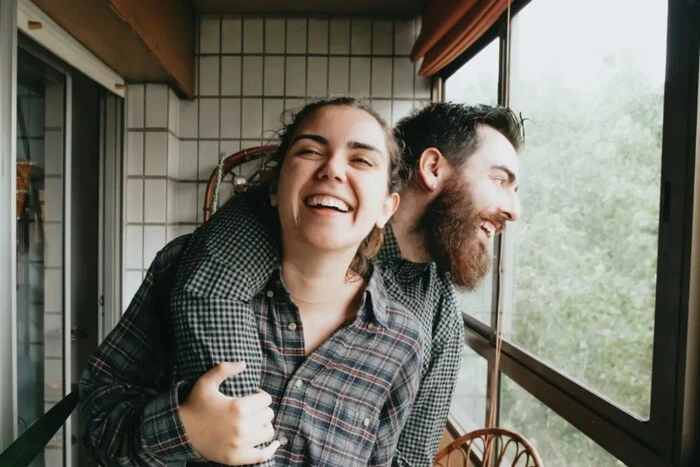 Між коханням і грошима: опитування