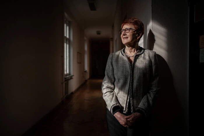 Литературовед преподает в западных университетах