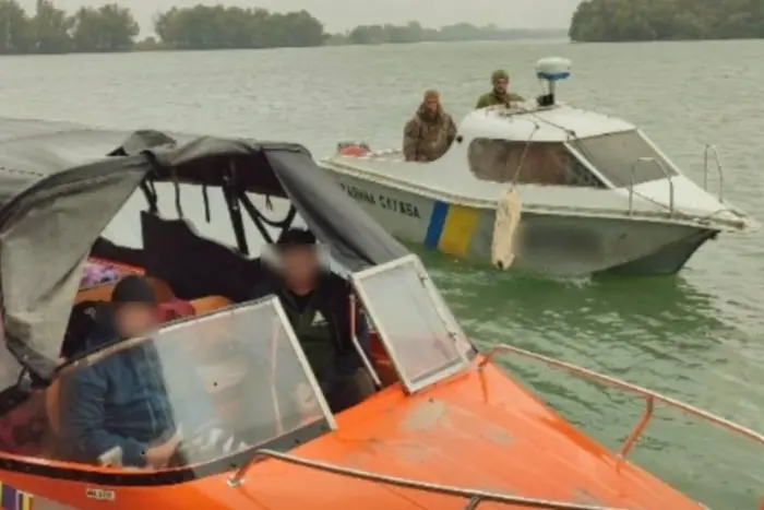 Румынские катера нарушили границу Украины