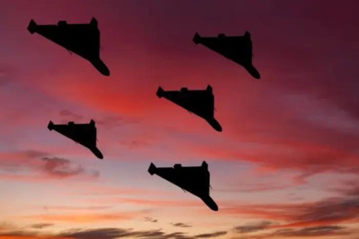 Російські дрони атакують багатоповерхівки в Харкові