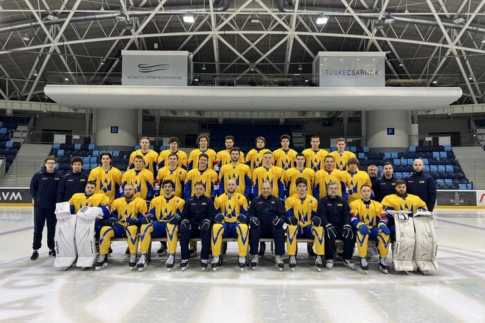 Состав хоккейной сборной для нового турнира