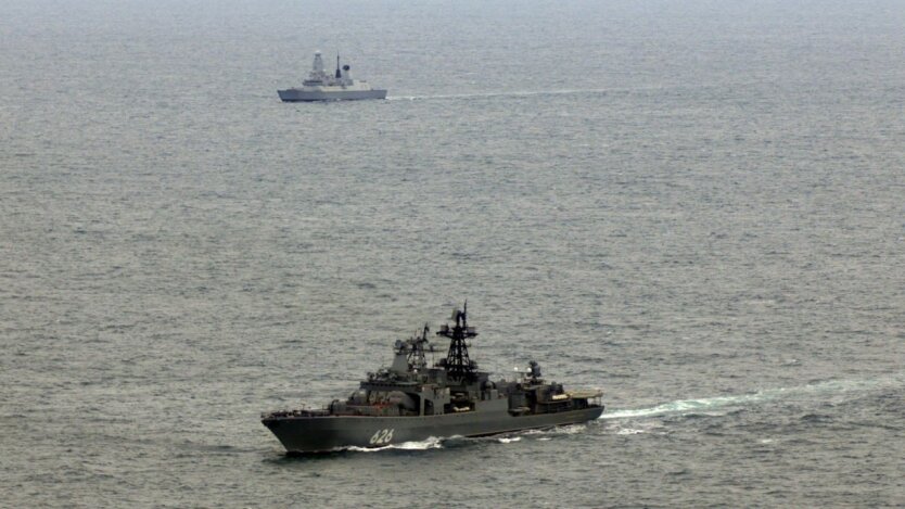 Британський есмінець зупинив корабель РФ у Північному морі