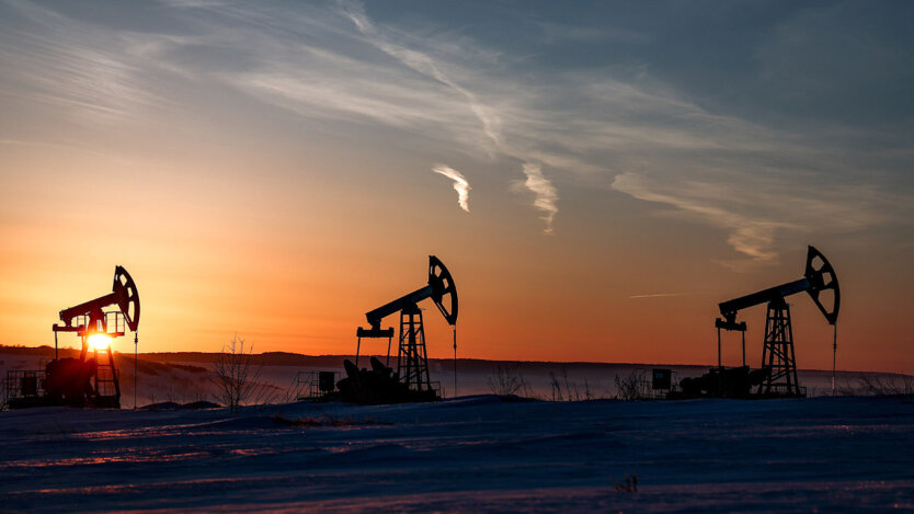 Решение ОПЕК+ увеличить добычу нефти