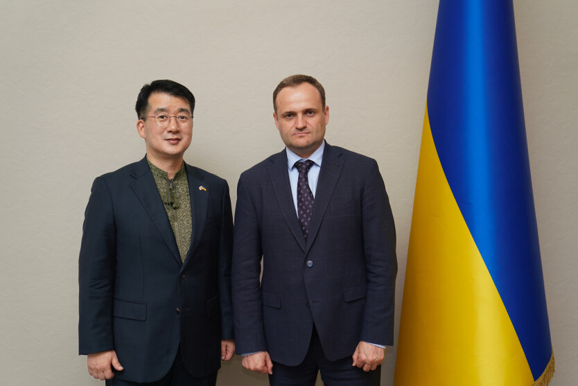 Electric trains and construction technologies of Ukraine and Korea