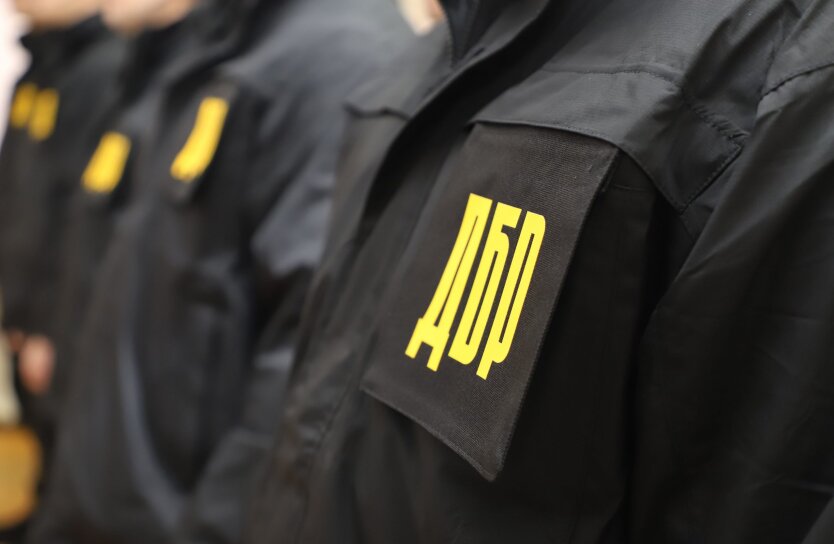 Слідчі ДБР розкривають корупційну схему в Закарпатті