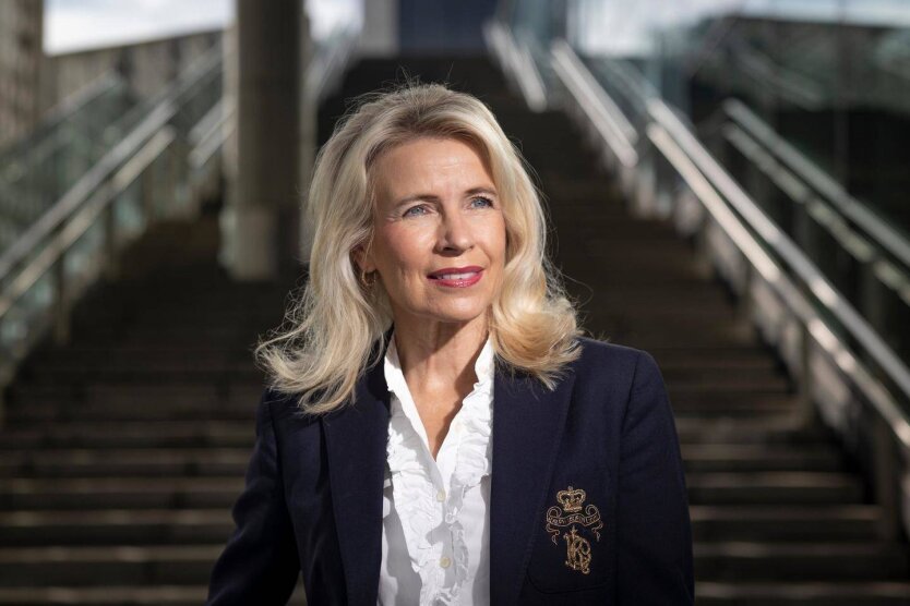 Прапор України та логотип ОБСЄ