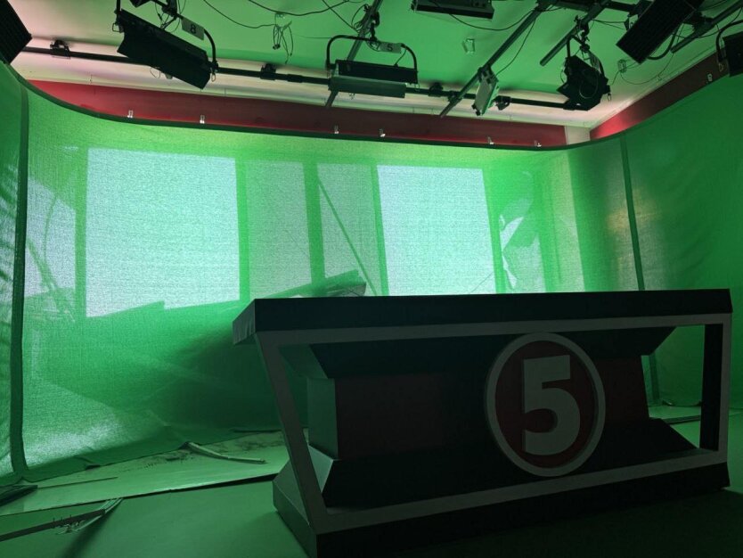 Руины телестудії '5 каналу' після нічного удару