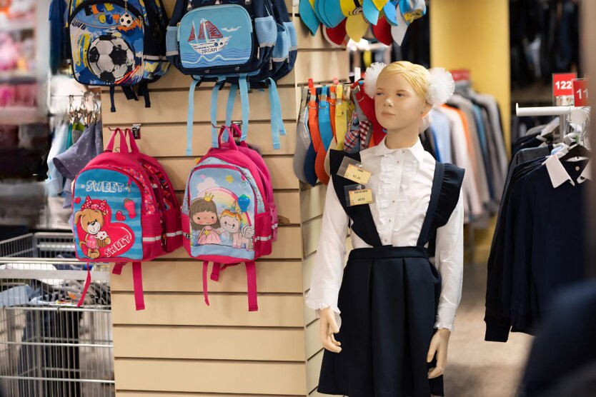 Interactive map of stores for schoolchildren