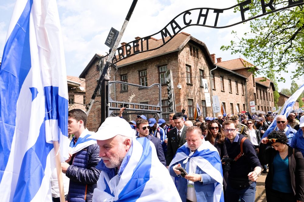 Українські біженці в Марші живих