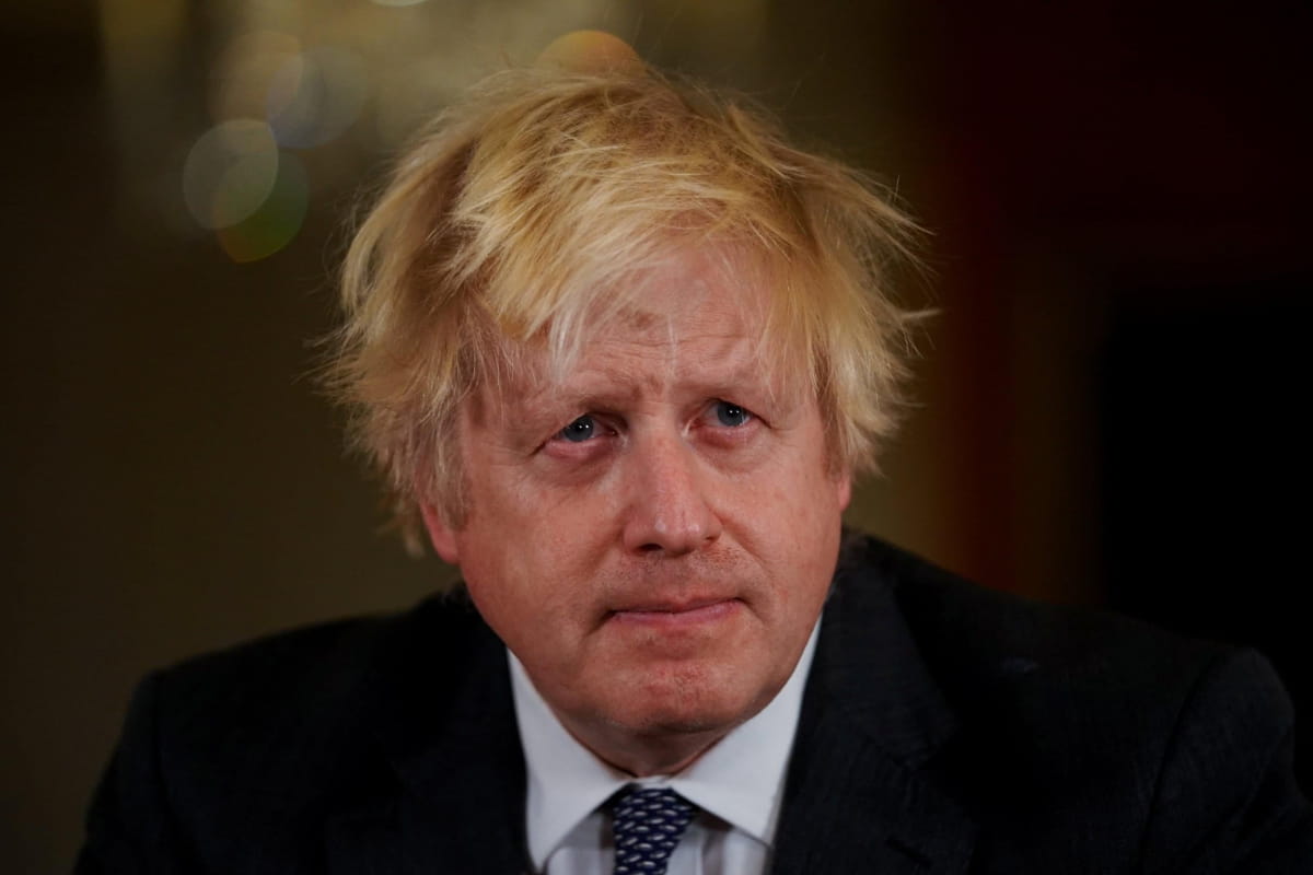 Johnson urges delivery of air defenses to Ukraine and unfreeze Russian funds