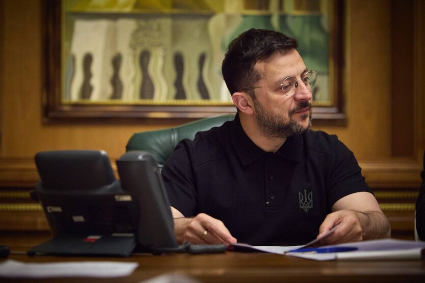 Зеленский подписывает соглашение с США