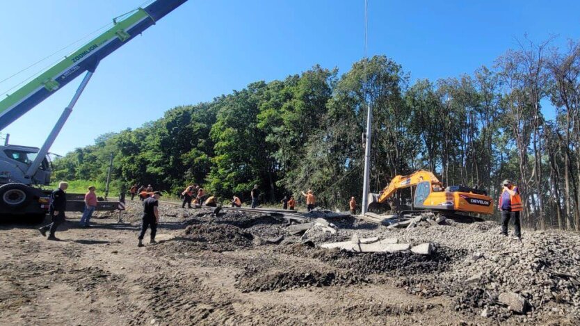 Аварія поїзда: 28 маршрутів змінені