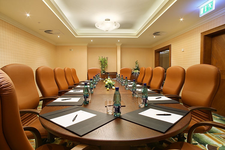 Идеальное место для бизнес-встреч - как выбрать?