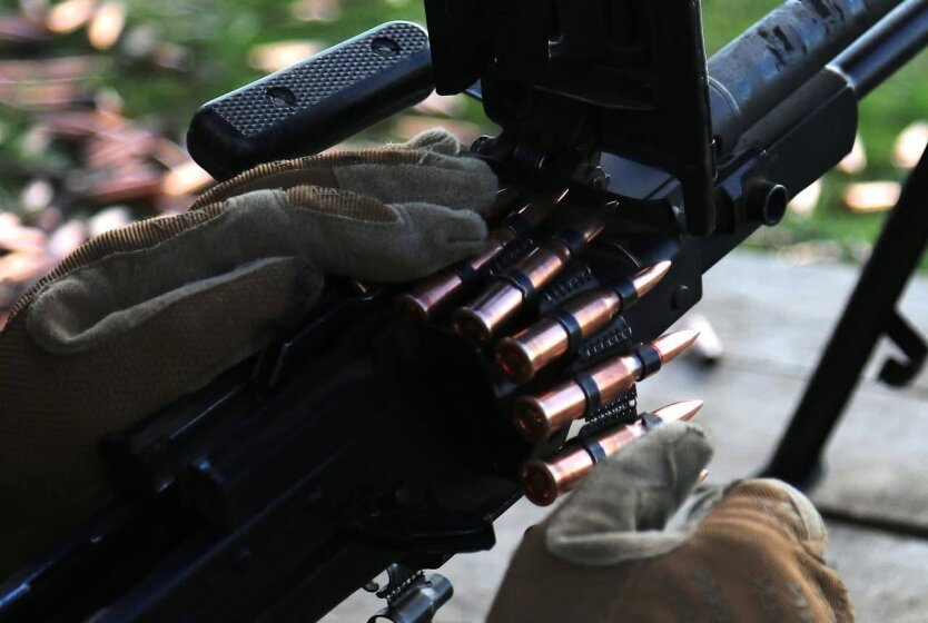 Військові збірки з акцентом на контрактний склад