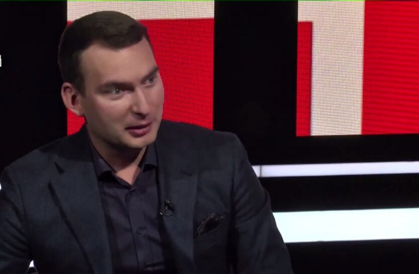 Зарплати, курс долара, податки: майбутня ситуація в Україні