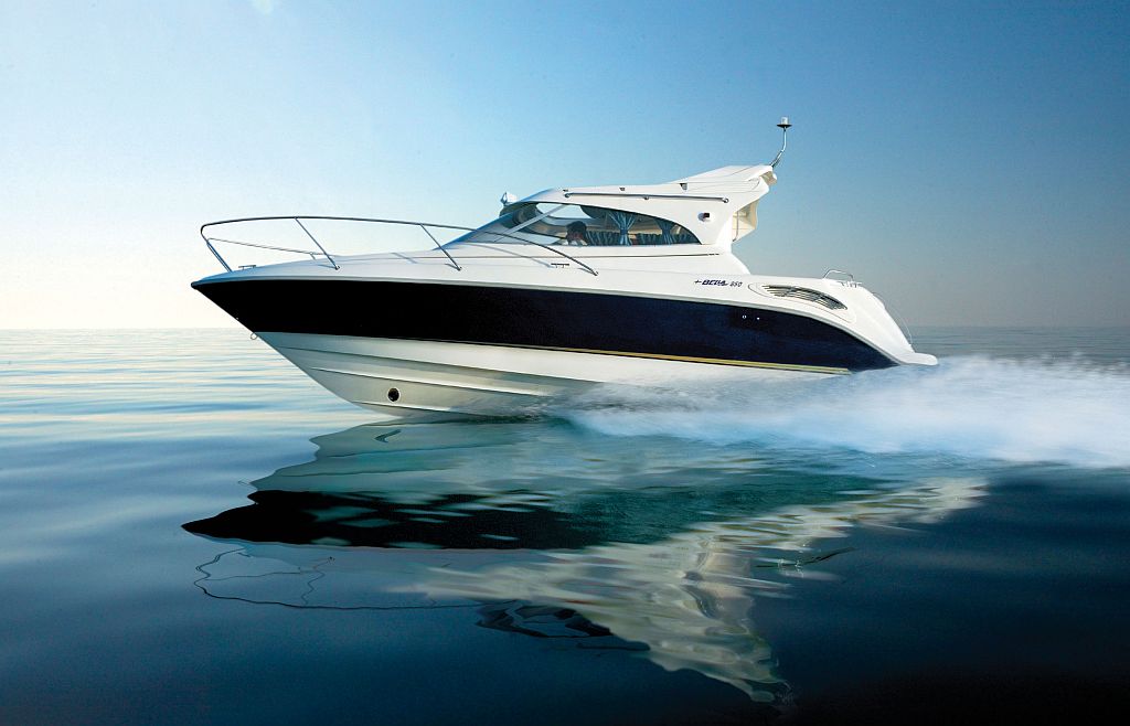 Приятный отдых: прогулка на яхте или катере