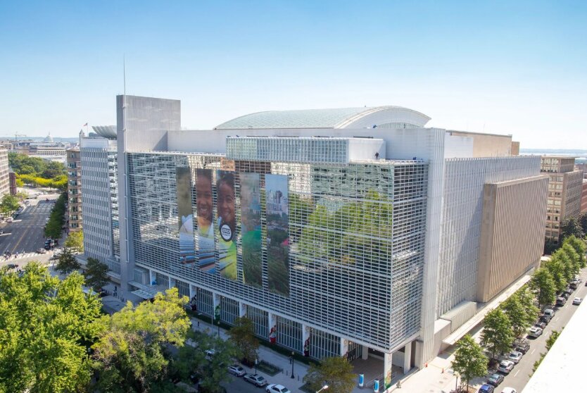 Логотипи Саудівської Аравії і Катару