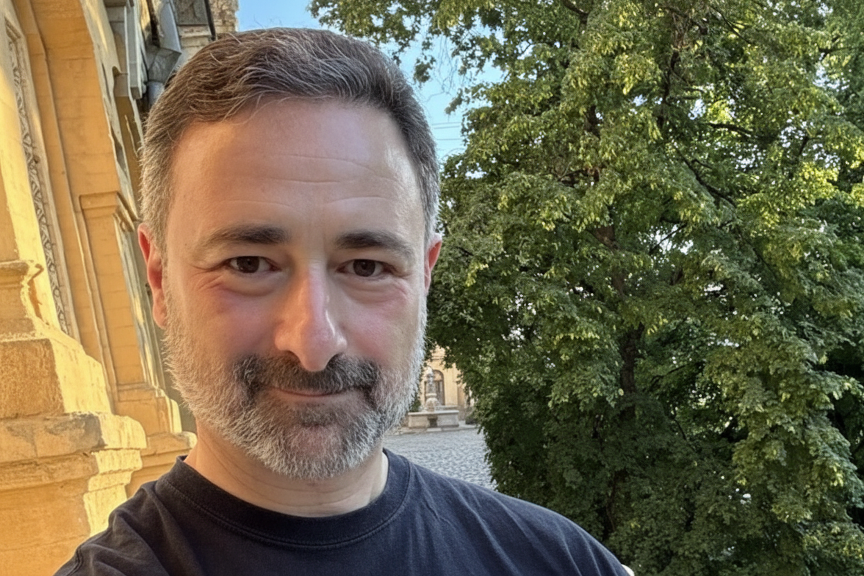 Генеральный директор без собственного жилья и авто