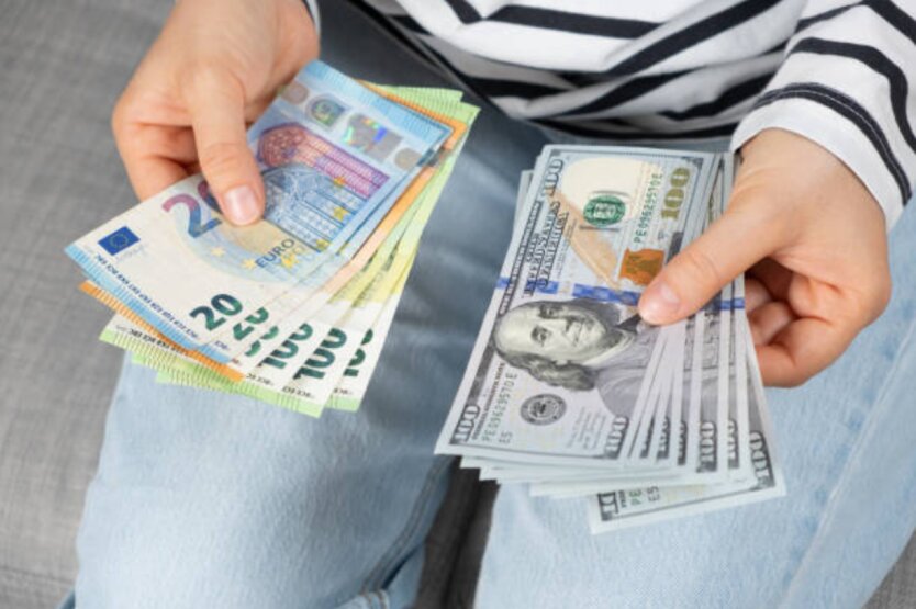 Курс євро та долара: НБУ 7 липня