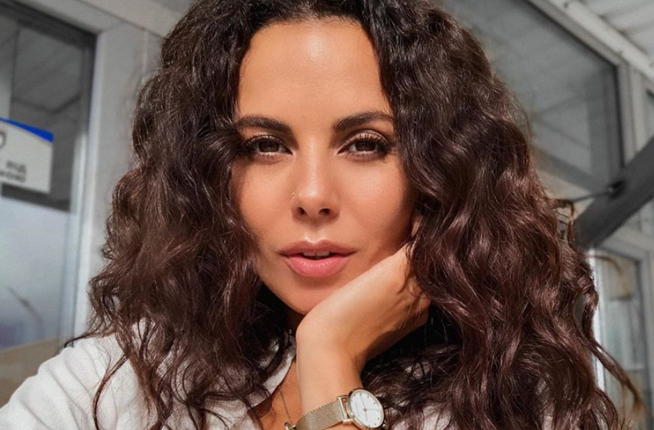 Досвідчена співачка у лікарні. Занепокоєні фани