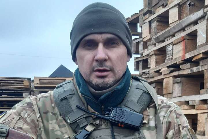 Олег Сенцов и волонтеры в благодарности