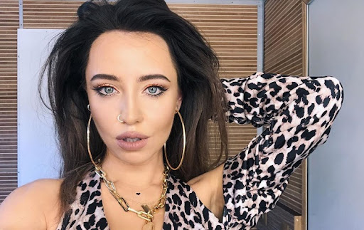 Надя Дорофеева после операции в больнице