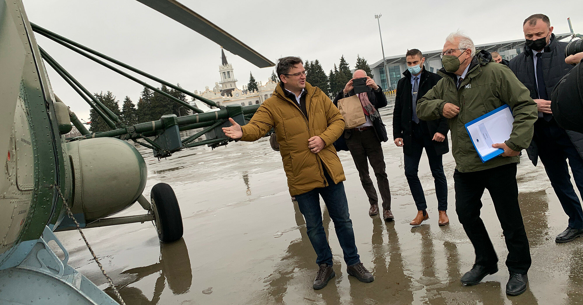 Жозеп Боррель на оккупированном Донбассе