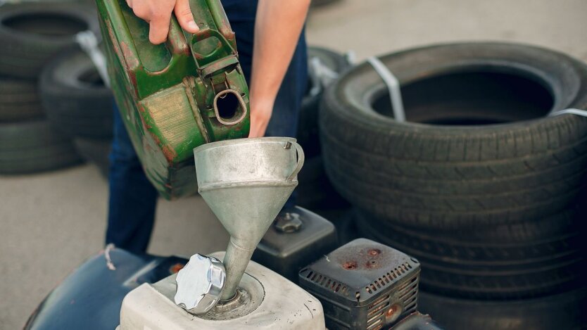 Штраф за каністру з бензином